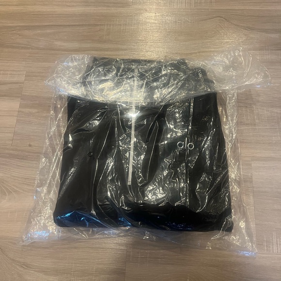 Alo Yoga Accolade 1/4 Zip Pullover Black Men's Size Medium [NEW] [MSRP: $148] - Picture 5 of 6